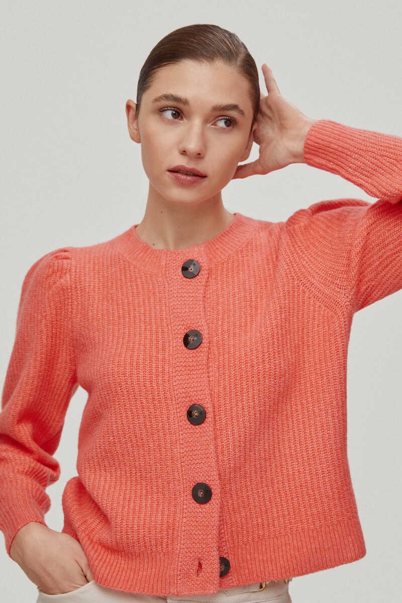 veste en maille perlée