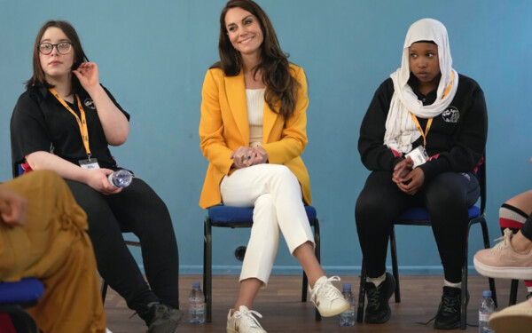 Look Kate Middleton jaune