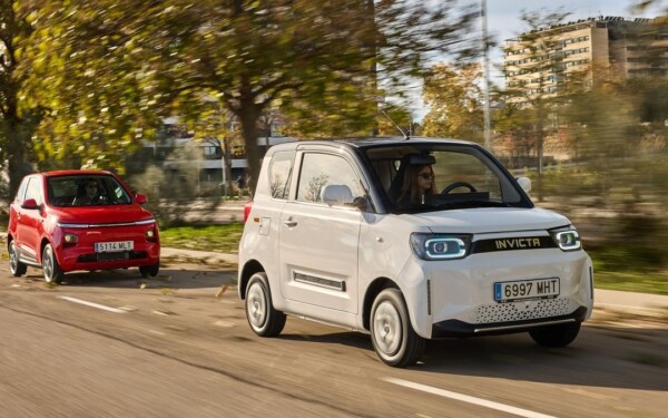 Invicta Electric lance Pony et Pocco : Les véhicules électriques parfaits pour la ville