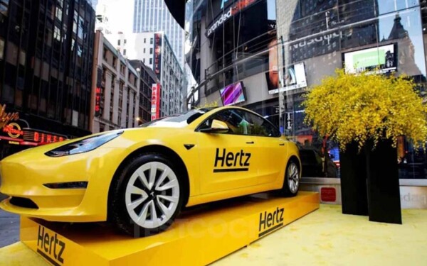 Hertz vend 20 000 de ses véhicules électriques pour racheter des voitures à essence
