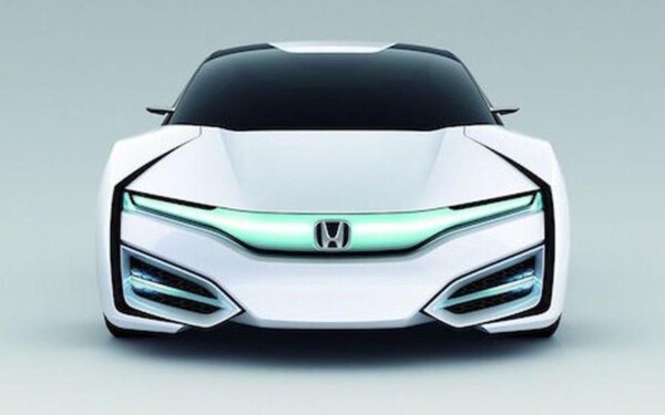 D'abord Toyota, puis Hyundai, et maintenant une nouvelle marque