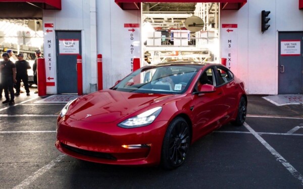 Les ventes de voitures électriques en Europe continuent de croître lentement, affectées par la mauvaise situation en Allemagne