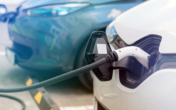 Le lithium, le talon d'Achille des voitures électriques : Toyota révèle une alternative surprenante