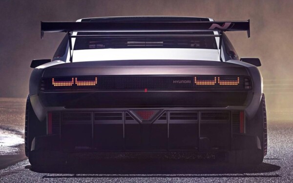 Hyundai N Vision 74 et le premier supercar à pile à hydrogène