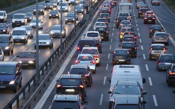 La Commission européenne analyse la consommation réelle de carburant de 988 124 véhicules