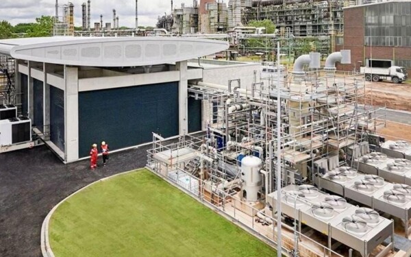 Shell prend une décision finale pour un électrolyseur de 100 MW en Allemagne