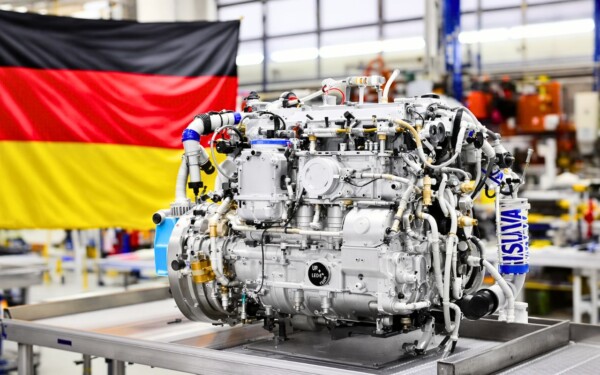 Ce géant allemand bouleverse l'histoire de l'automobile avec un carburant futuriste promettant 2 000 km avec un seul plein mettant fin à l'ère des moteurs traditionnels